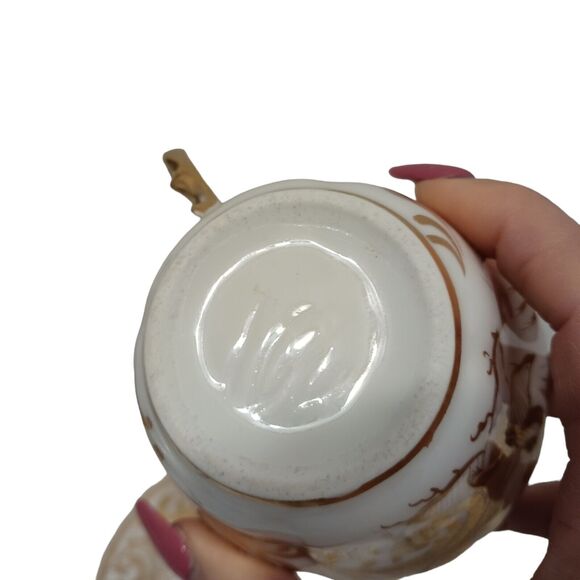 4 Pieces 24k Gold Hand Painted TEA CUP SAUCERS SET Scalloped Hollywood Regency - Picture 15 of 16